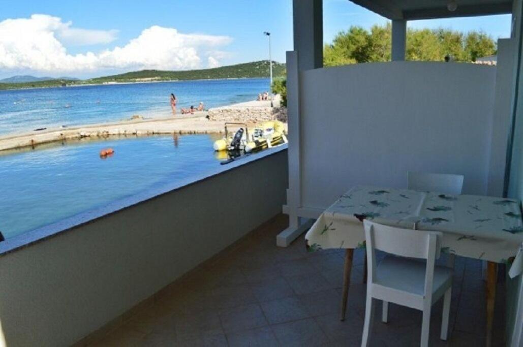 Apartment Denko Бетина Екстериор снимка