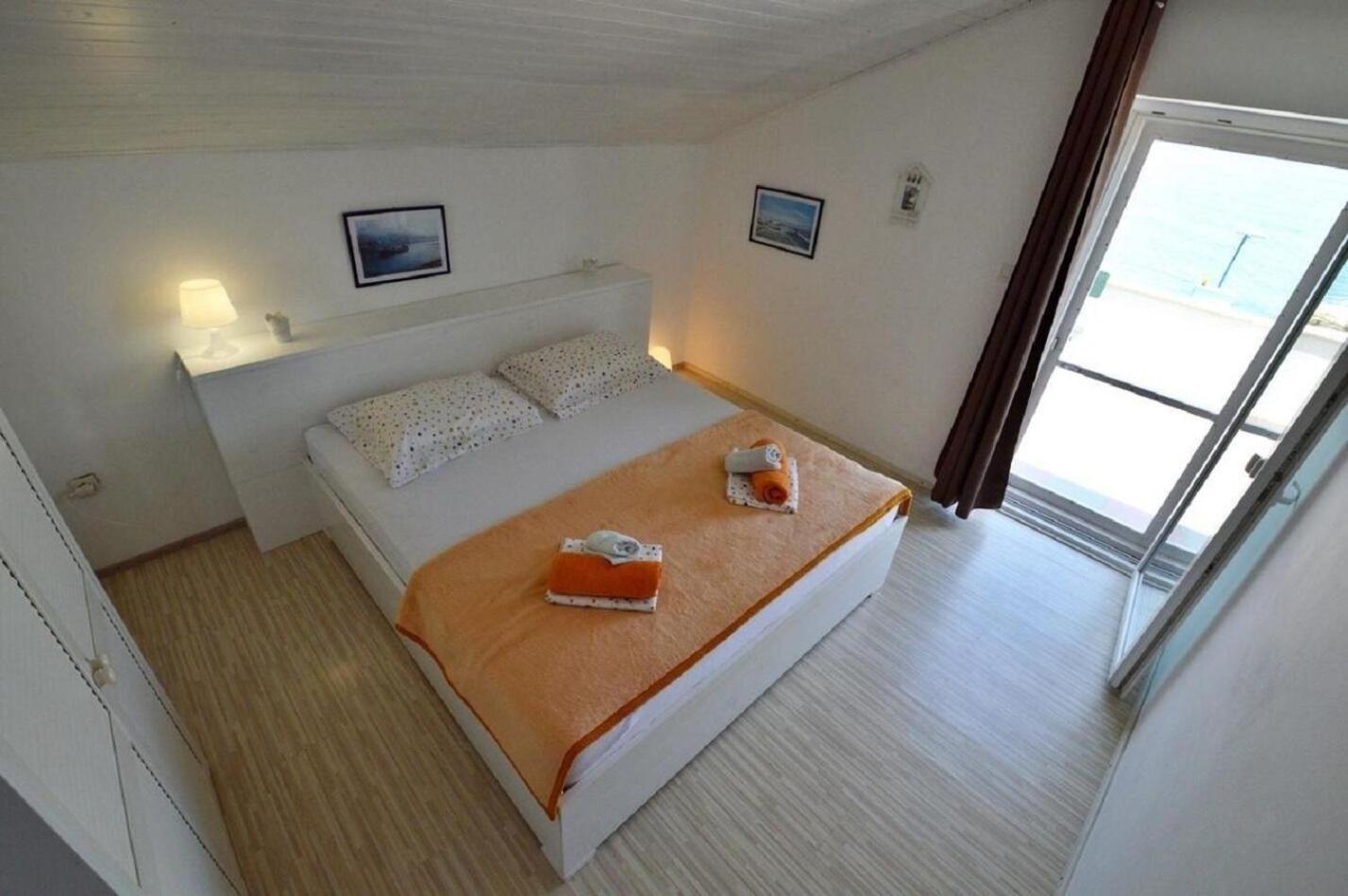 Apartment Denko Бетина Екстериор снимка