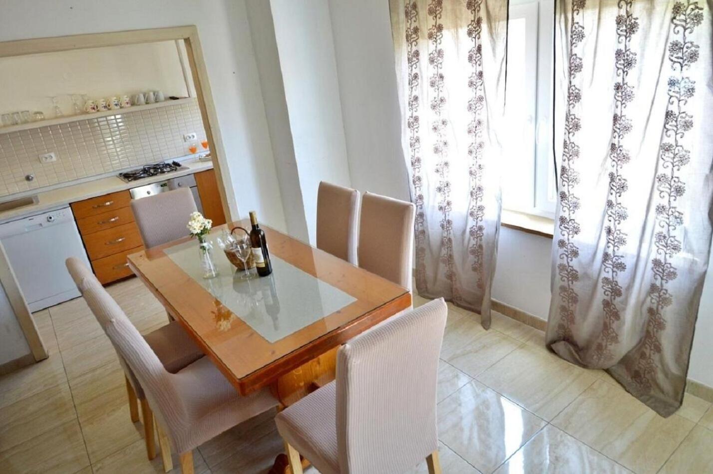 Apartment Denko Бетина Екстериор снимка